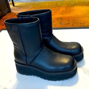 UGG Black CityFunk Mid Platform Boots Size 5.5